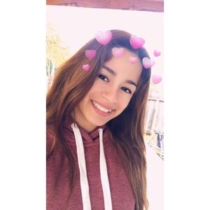 Meet your Posher, Celeste